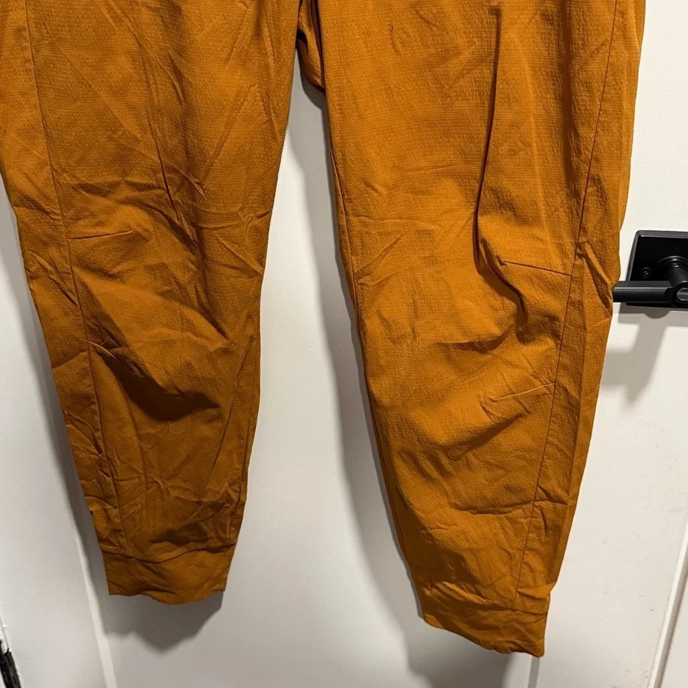 Athleta Trekkie North jogger in Cattail Brown Size 12 EUC - Picture 5 of 8